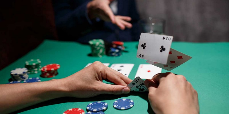 4 vòng chiến Poker trên nhà cái